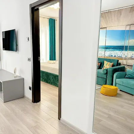 Del Mar Summerset Apartment